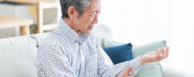 胸郭出口症候群